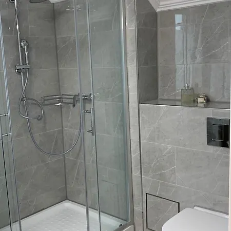 B شقة Neckarwestheim